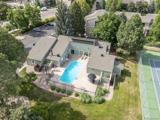 512 E Monroe Dr Unit D438, Fort Collins, CO 80525 - aerial view of property and surrounding area featuring a pool