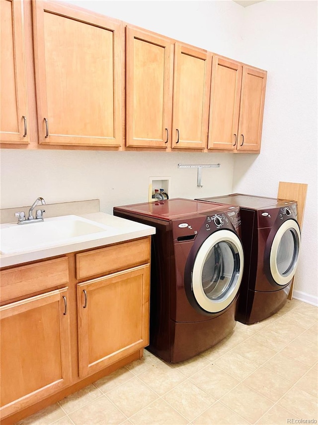 16866 E Peakview Ave, Aurora, CO 80016 - washroom featuring cabinet space and washer and clothes dryer