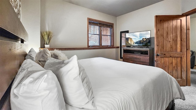 bedroom with carpet flooring