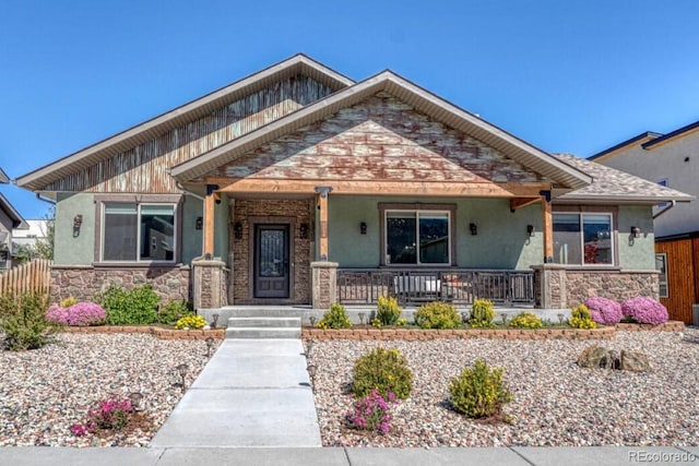 craftsman-style house with a porch