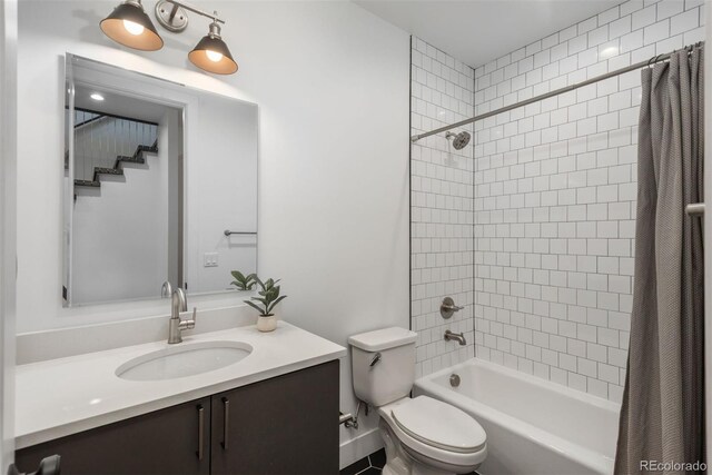 521 21st St, Golden, CO 80401 - full bath featuring shower / bath combo with shower curtain and vanity