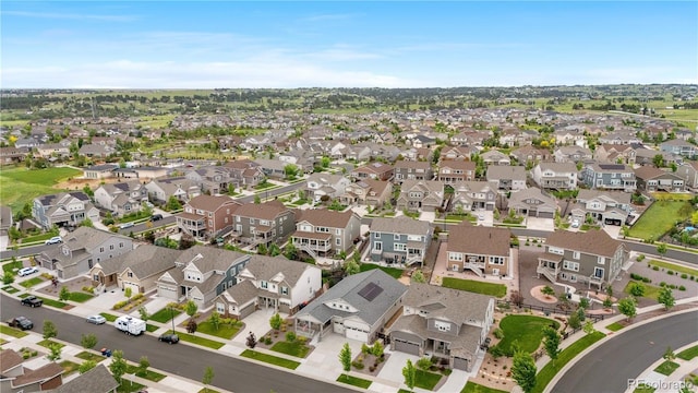 8814 S Winnipeg Ct, Aurora, CO 80016 - aerial view of property and surrounding area featuring nearby suburban area
