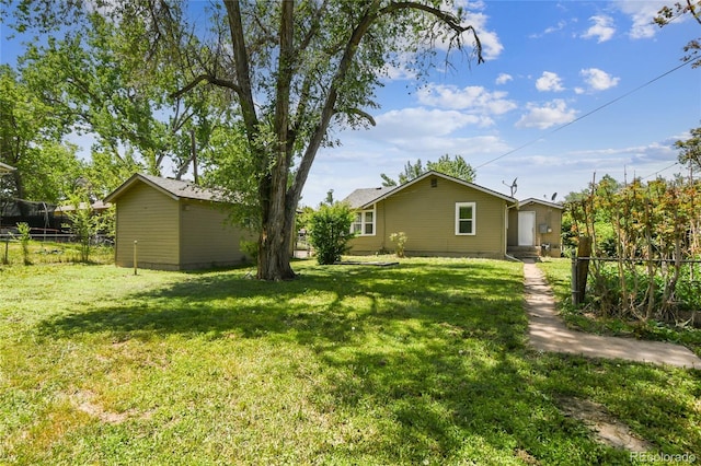 180 S Lamar St, Lakewood, CO 80226 - view of yard