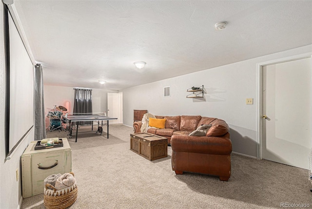 2514 E Bijou St, Colorado Springs, CO 80909 - view of carpeted living room