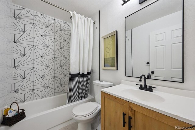 9222 Albion St, Thornton, CO 80229 - bathroom with vanity and shower / tub combo