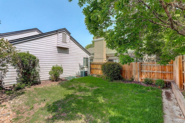 11186 E Baltic Dr, Aurora, CO 80014 - view of yard with central air condition unit