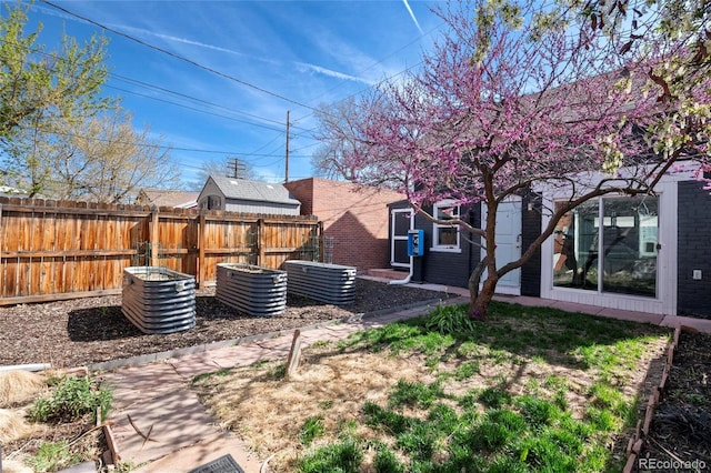 328 S Lincoln St, Denver, CO 80209 - view of yard