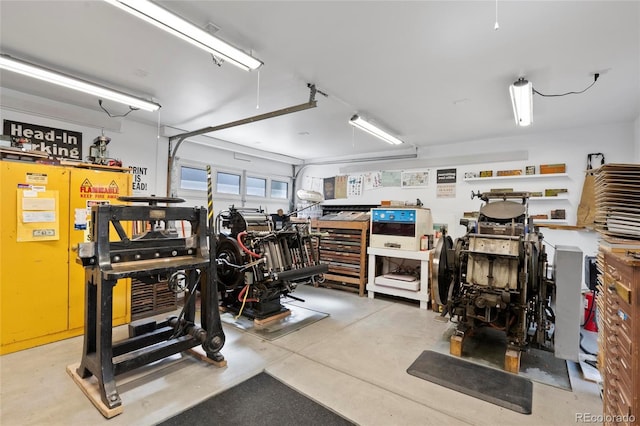 328 S Lincoln St, Denver, CO 80209 - garage featuring a workshop area