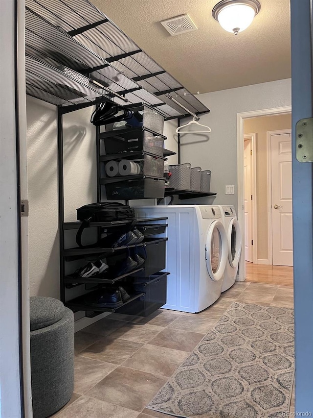 9170 Fox Fire Dr, Highlands Ranch, CO 80129 - laundry area featuring washer and dryer
