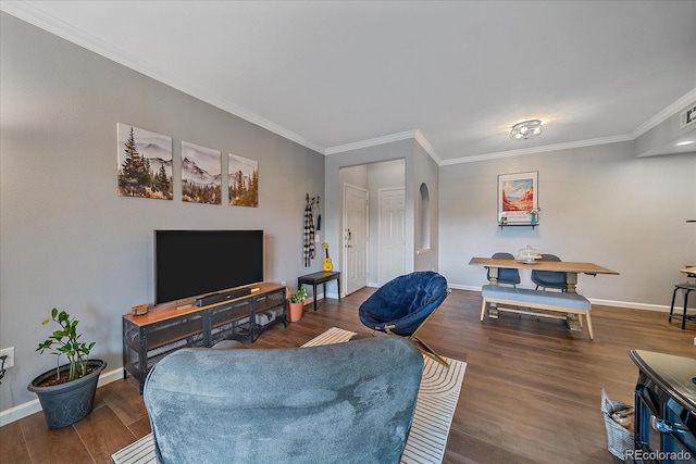 7413 S Quail Cir Unit 1435, Littleton, CO 80127 - living area featuring ornamental molding, wood finished floors, baseboards, and arched walkways