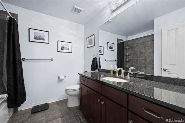 4887 Raven Run, Broomfield, CO 80023 - bathroom featuring baseboards, vanity, toilet, and shower / bath combination with curtain