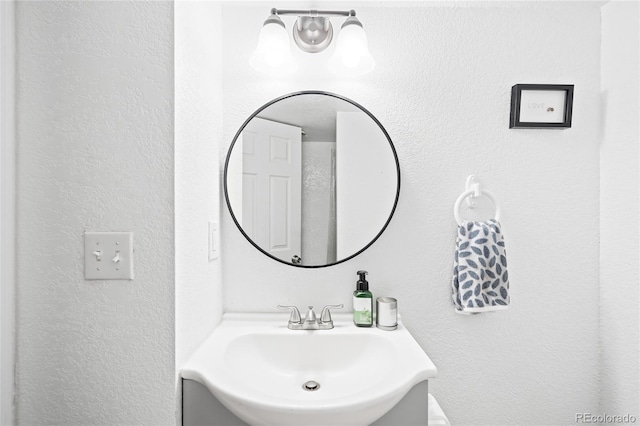 bathroom featuring sink