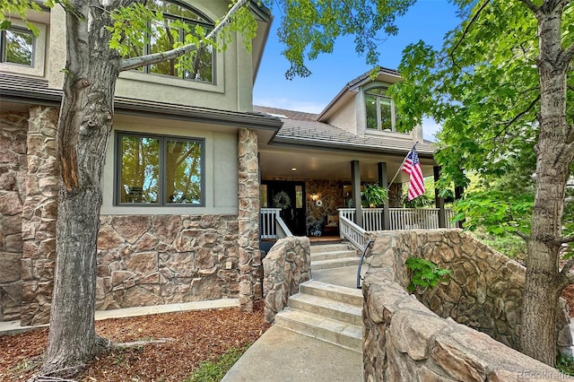 view of front of property with covered porch