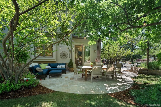 view of patio featuring an outdoor hangout area