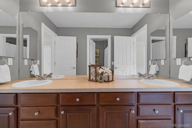 10683 Amesbury Way, Highlands Ranch, CO 80126 - bathroom featuring double vanity