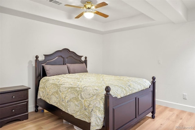 bedroom featuring light wood-type flooring and ceiling fan