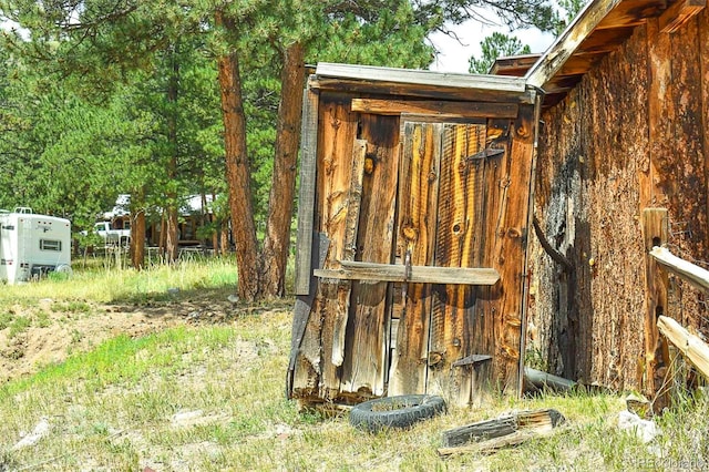 view of outdoor structure