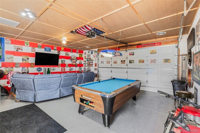 rec room with pool table