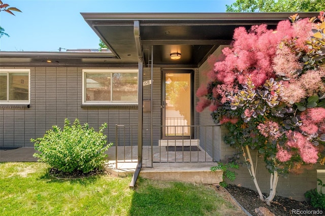 621 S Harrison Ln, Denver, CO 80209 - entrance to property