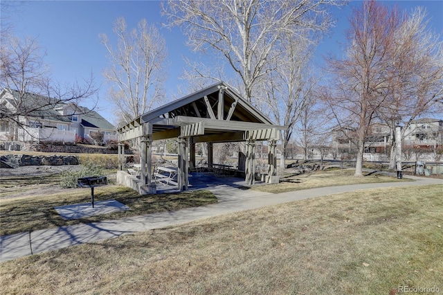 2608 S Troy Ct, Aurora, CO 80014 - view of property's community with a gazebo and a lawn