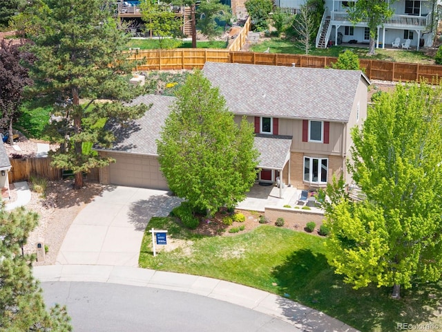 aerial view of property and surrounding area