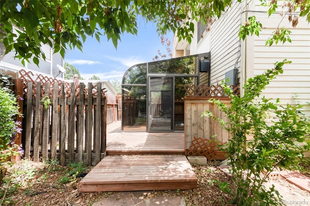 4034 S Atchison Way, Aurora, CO 80014 - wooden terrace featuring a fenced backyard