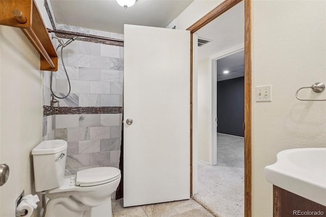 215 Sunland St, Louisville, CO 80027 - bathroom with a tile shower and vanity
