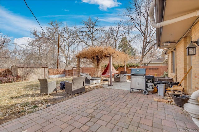 view of patio featuring a fenced backyard