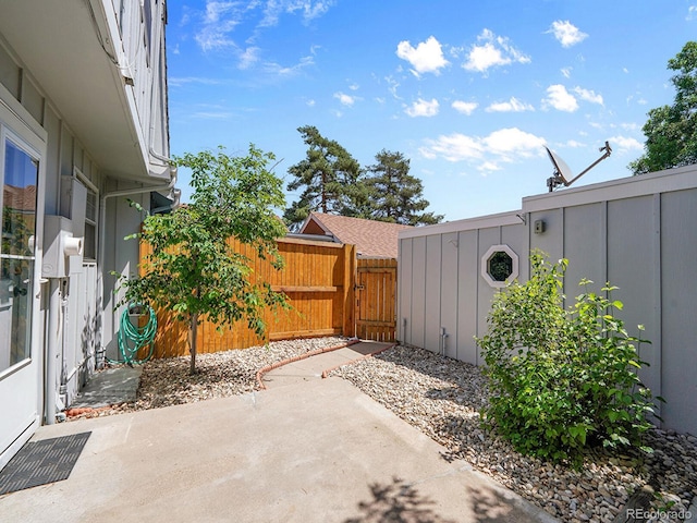 7391 S Knolls Way, Centennial, CO 80122 - view of patio / terrace featuring a gate