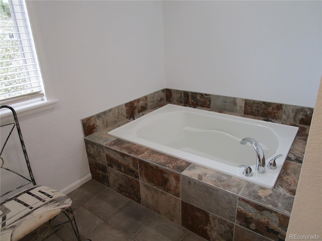 10522 Stoneflower Dr, Parker, CO 80134 - bathroom with a bath