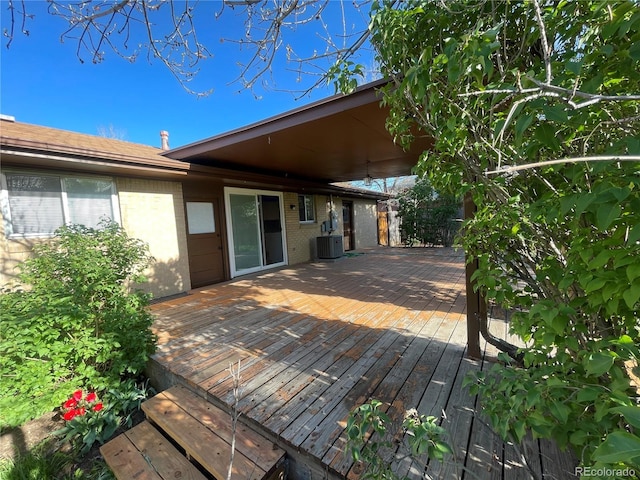 6139 S Adams Dr, Centennial, CO 80121 - view of wooden deck