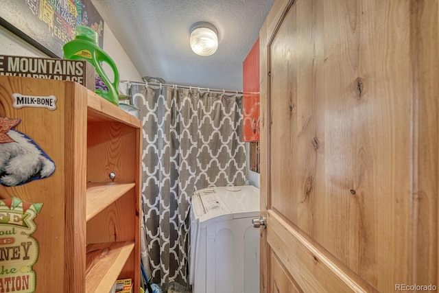 10199 W Cheyenne Cir, Salida, CO 81201 - washroom featuring a textured ceiling