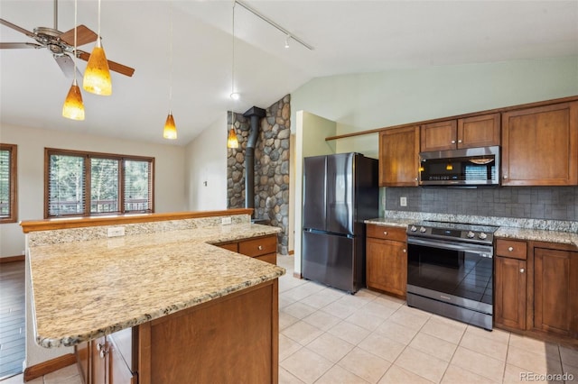 10760 Hardy Rd, Colorado Springs, CO 80908 - photo 15