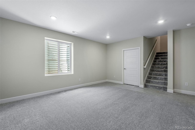 view of carpeted spare room