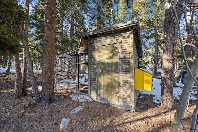 view of outbuilding featuring an outbuilding