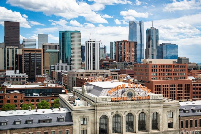 2955 Inca St Unit 2P, Denver, CO 80202 - skyline view