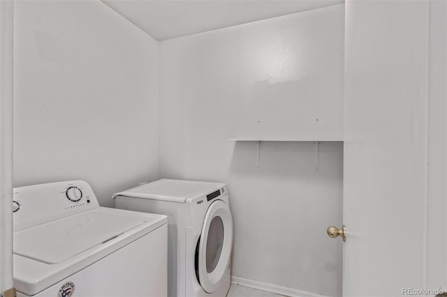 545 Tanager St, Brighton, CO 80601 - laundry area with washing machine and clothes dryer