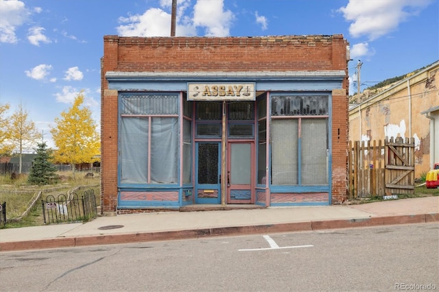 view of building exterior