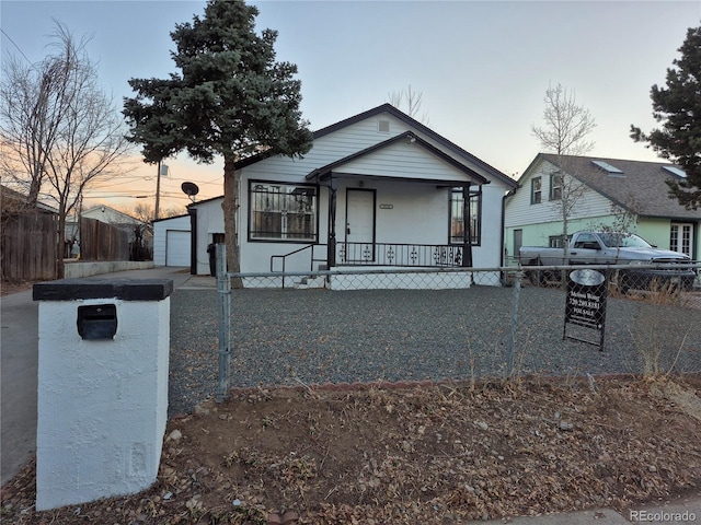 view of front of property featuring covered porch