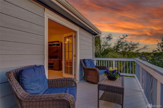 5457 S Valdai St, Aurora, CO 80015 - view of deck at dusk