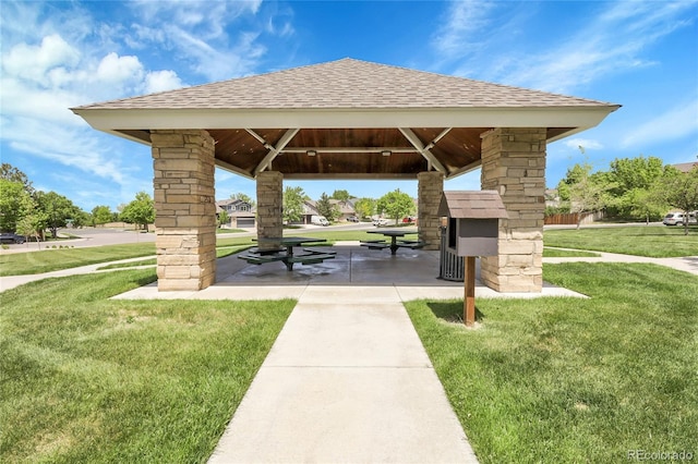 5457 S Valdai St, Aurora, CO 80015 - view of community with a gazebo and a yard