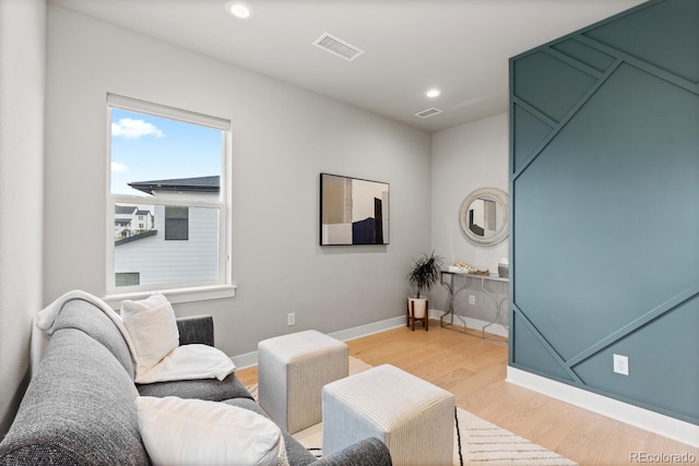 423 Rogers Way, Castle Rock, CO 80104 - living area featuring light wood-type flooring and recessed lighting
