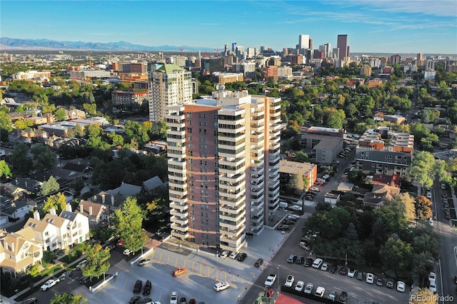 city view featuring a mountain view