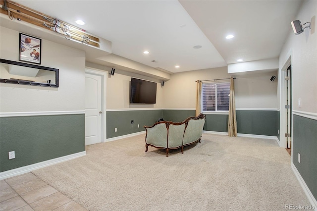 living area with carpet flooring