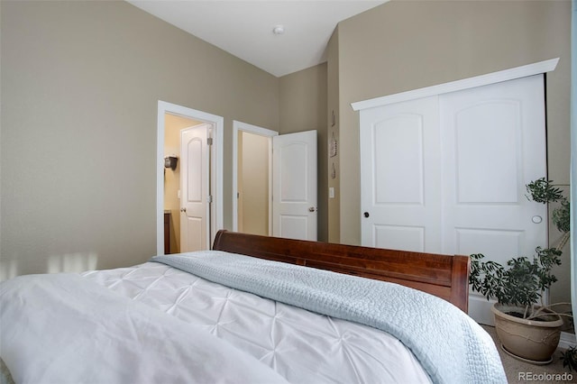 bedroom with a closet