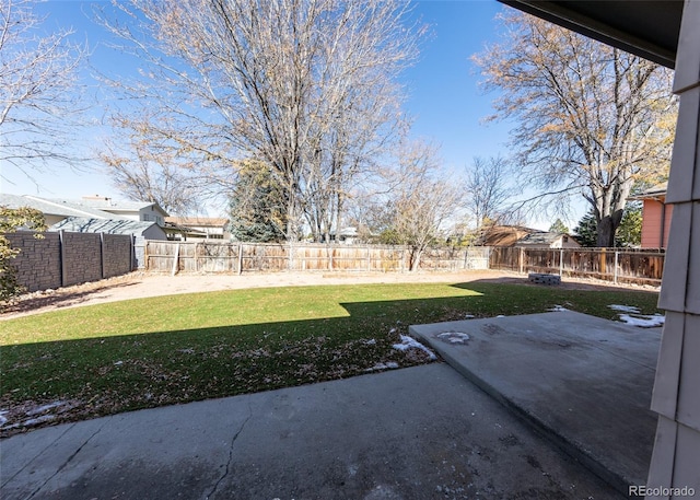 view of yard with a patio area