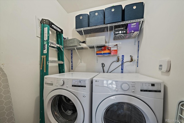 13393 E Asbury Dr Unit 103, Aurora, CO 80014 - washroom featuring washer and clothes dryer