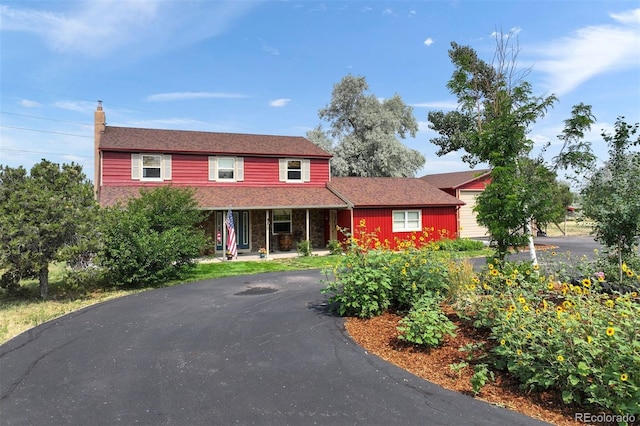 view of front of property