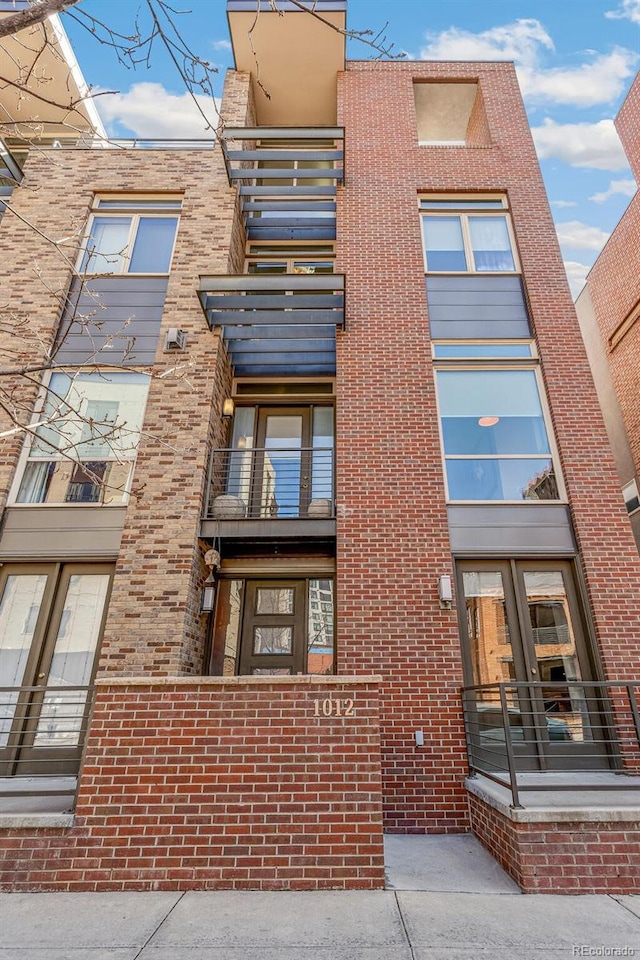 1012 Bannock St, Denver, CO 80204 - view of apartment building / complex