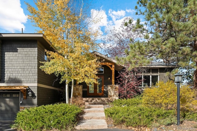 view of front of house with a garage